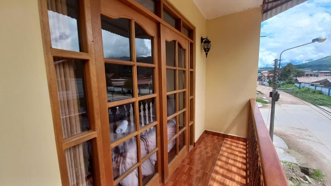 Hospedaje "Los Quetzales De Oxapampa" Exterior foto